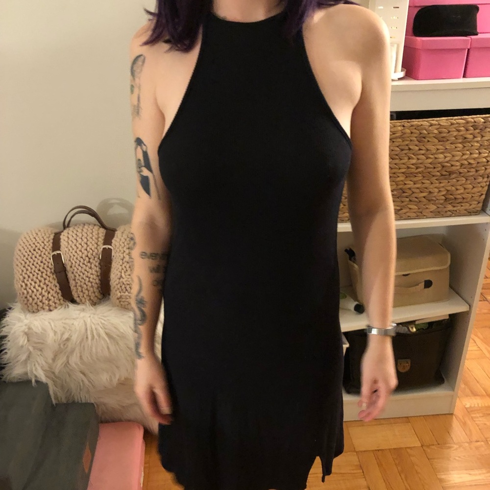 Super basic ribbed black dress with front slit